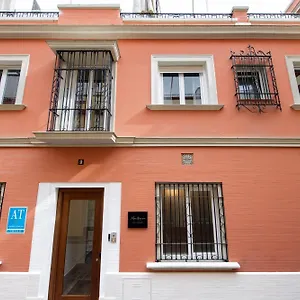 suites-maestranza-santas-patronas-penthouse-with.es-andalucia.com/